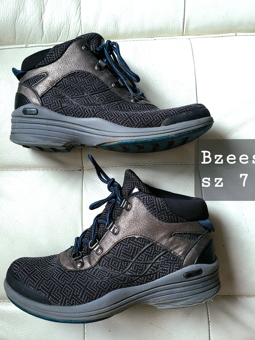 Bzees Women's Black and Gray Lightweight Lace-Up Walking / Hiking  Boots